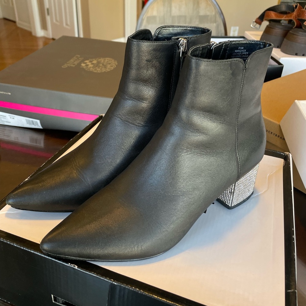 Nine West Pointed toes shoes (Richick Embellished Booties)